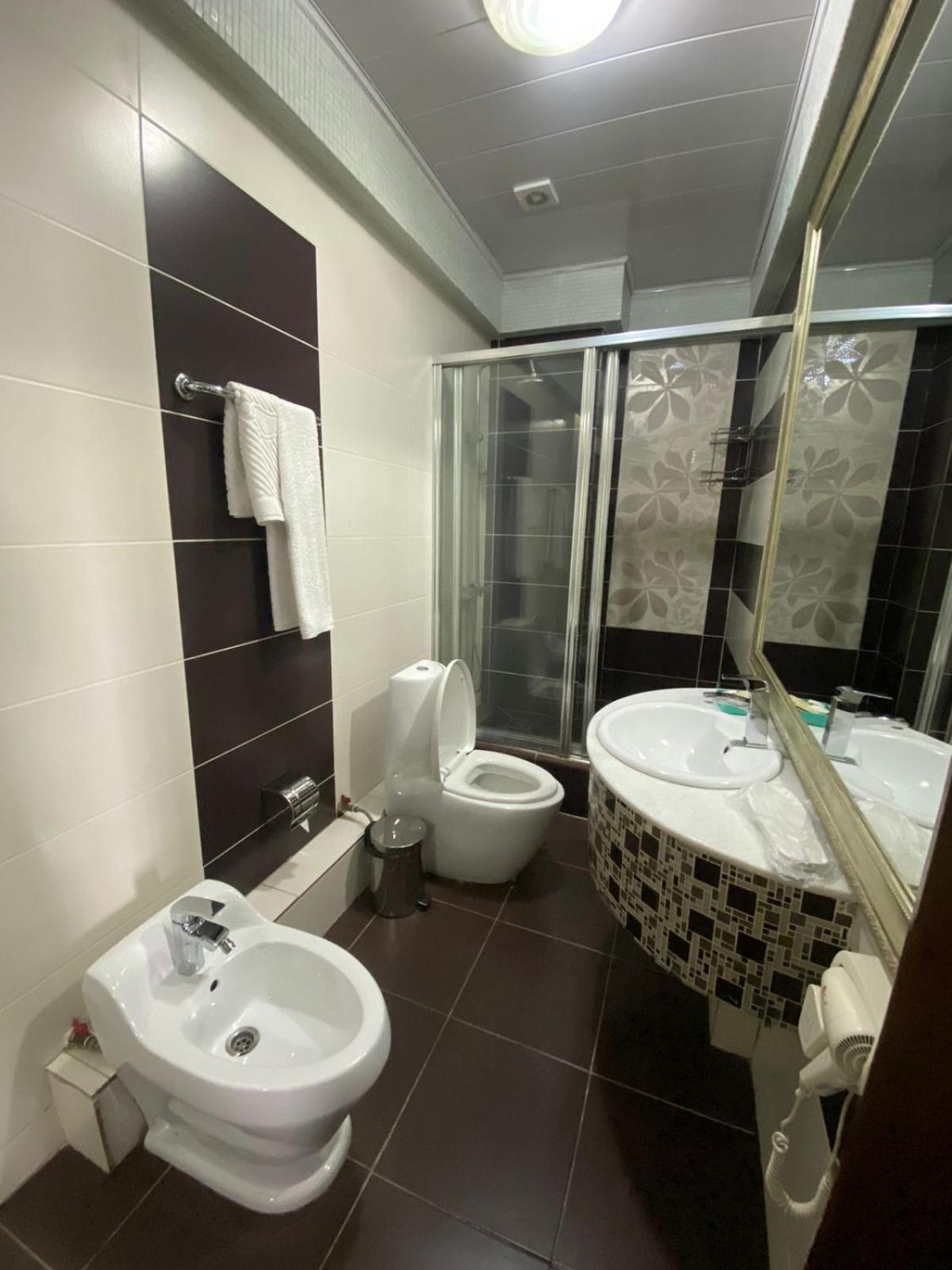 Sary Arka Hotel Sjymkent Exteriör bild