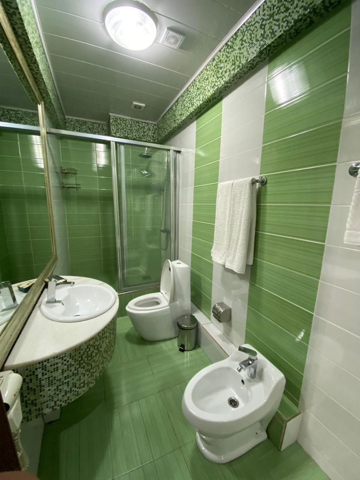Sary Arka Hotel Sjymkent Exteriör bild